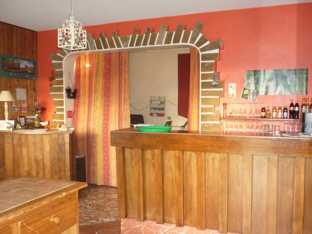 Hotel Restaurant La Chaumiere Du Lac Clairvaux-les-Lacs Exteriör bild