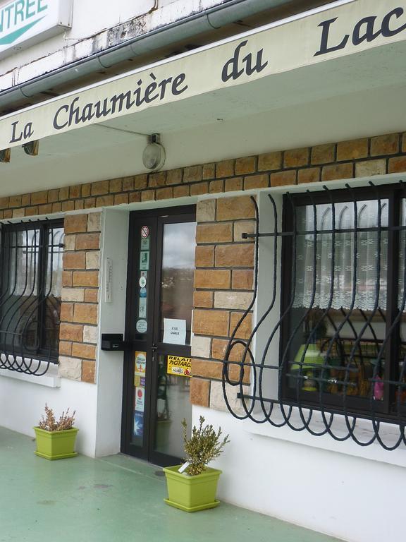 Hotel Restaurant La Chaumiere Du Lac Clairvaux-les-Lacs Exteriör bild